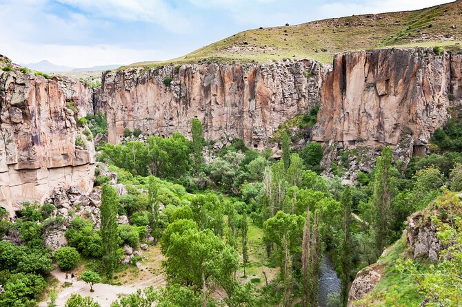 2-Day Cappadocia Tour with Optional Balloon Ride from Istanbul - Day 2: panoramas, balloon watching, and the underground world of Kaymaklı
