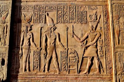 2-Night Nile Cruise to Aswan from Luxor with Hot Air Balloon ride - Day 2 Edfu and Kom Ombo: temples that reward close attention