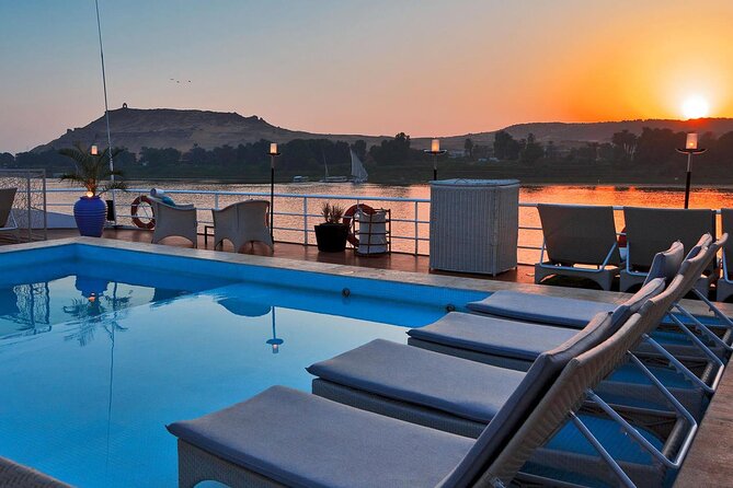 4 nights Luxor and Aswan Nile Cruise With Abu Simbel & Air Balloon from Luxor - Day 3 on the Nile: Edfu’s Horus and Kom Ombo’s double temple