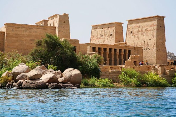 4 Nights Luxor to Aswan Nile cruise with Abu Simbel&Air Balloon - Day 2: Hot air balloon over Luxor, then Karnak and Luxor Temple