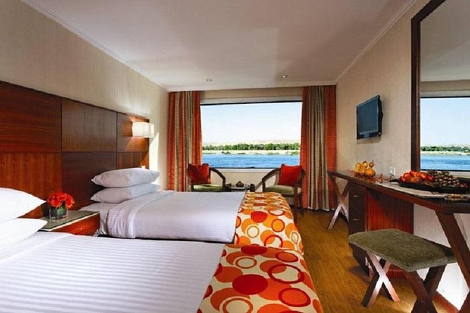 5-Day 4-Night Nile Cruise from Luxor to Aswan include Balloon - The Guide and Boat Experience: Where the Trip Can Shine