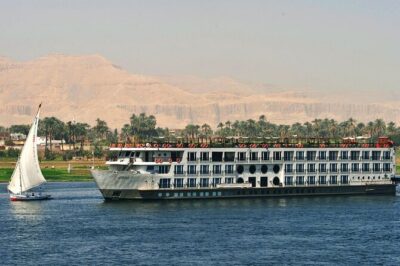 5-Day Nile Cruise to Aswan from Luxor with Hot Air Balloon Ride - West Bank Essentials: Valley of the Kings, Hatshepsut, and Colossi of Memnon