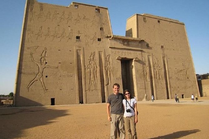 5Days Nile Cruise Luxor To Aswan Including Balloon and Abu Simbel - Day 1: Luxor pickup, ship lunch, then Karnak and Luxor Temple