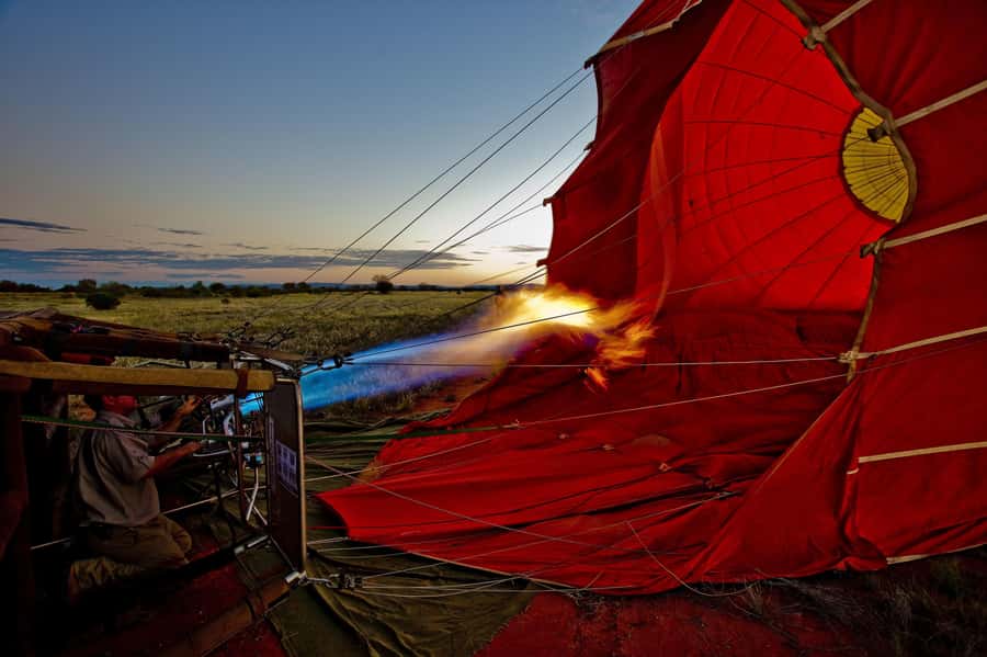 Alice Springs: Early Morning Hot Air Balloon Flight - From briefing room to burner roar: how the flight actually starts