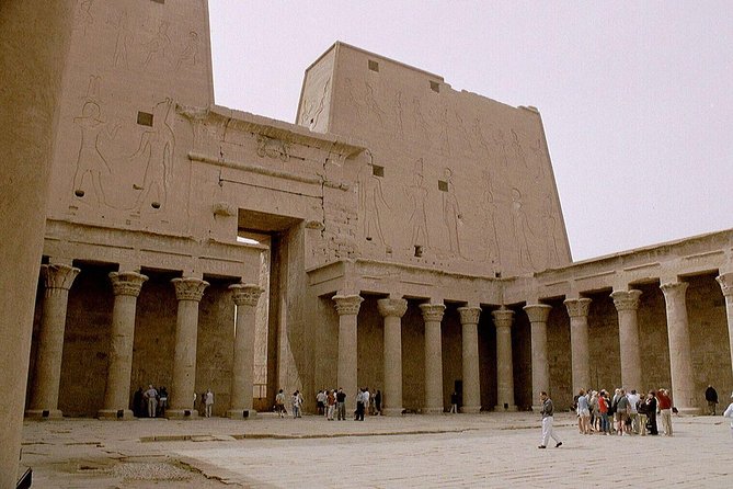 Amazing Sailing Nile Cruise From Aswan For 2 Nights 3 Days Including Balloon - Day 1: Kom Ombo Temple and the Sun-Deck Feel of Aswan