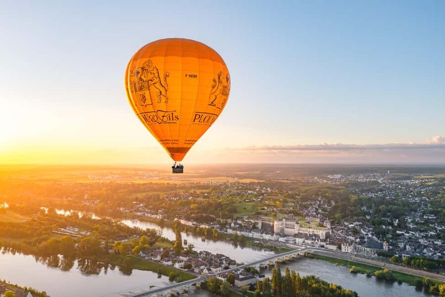 Amboise Hot-Air Balloon Sunset Ride over the Loire Valley - The Caves Plou & Fils Stop: A Wine Tasting Bonus in Amboise