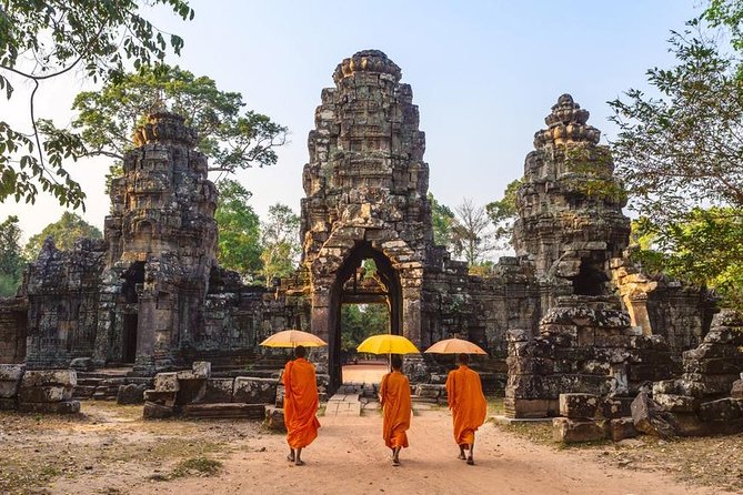 Angkor Wat plus Balloon Ride with Khmer Lunch - Angkor Wat, Up Close on Foot and Up in the Air