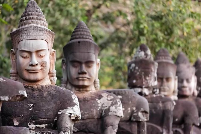 Angkor Wat plus Balloon Ride with Khmer Lunch - Lunch in the National Park: Khmer Food, Right Where the Day Is