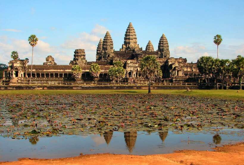 Angkor Wat: Small-Group Tour with Balloon Ride and Lunch - Terrace stops: Elephant Terrace and Leper King details