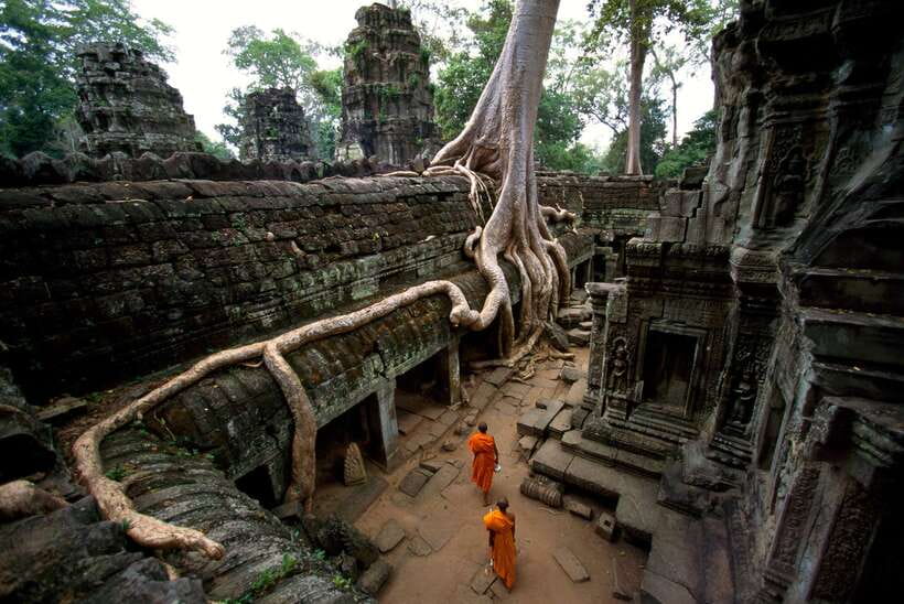 Angkor Wat: Small-Group Tour with Balloon Ride and Lunch - Khmer lunch: a set meal that keeps the day moving