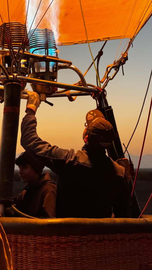 Atacama: San Pedro de Atacama Sunrise Hot Air Balloon Ride - After landing: breakfast, local products, and stories that give the desert meaning