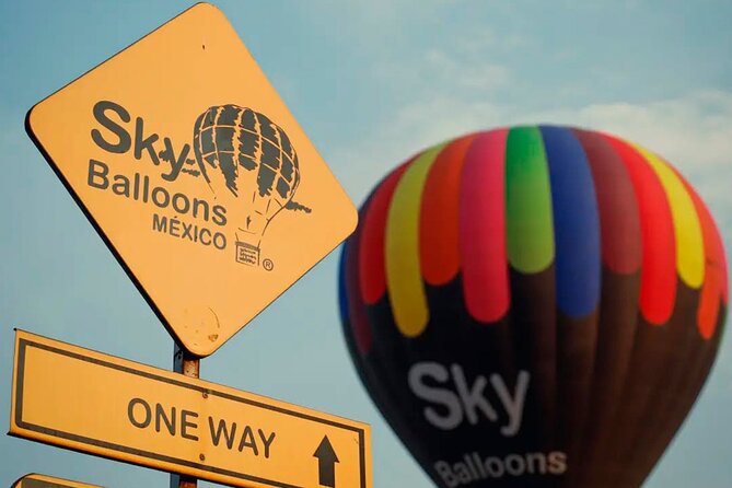 Balloon adventure: transfer+breakfast in the cave+guided pyramids - The big picture: balloon, cave breakfast, and pyramids in one efficient morning