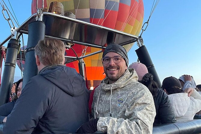 Balloon Flight at Sunrise over Teotihuacan - 4:15 or 6:15 pickup: where you start in Mexico City