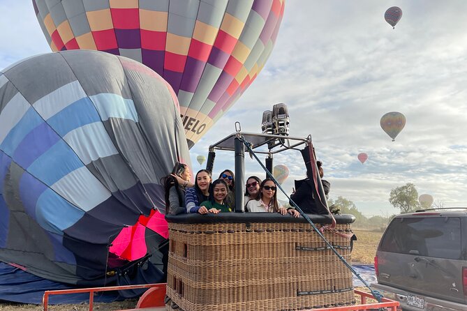 Balloon Flight at Sunrise over Teotihuacan - Getting fed before you fly: the included breakfast strategy