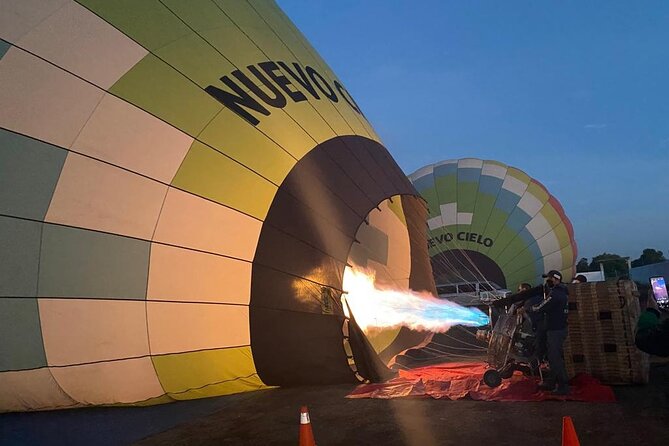 Balloon Flight + Breakfast in a cave + Pick up CDMX + Pyramids - Who should book this balloon + cave breakfast + pyramids day