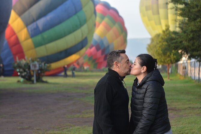 Balloon Flight + Breakfast in a cave + Pick up CDMX + Pyramids - Breakfast in a cave: the unique idea, and the temperature reality