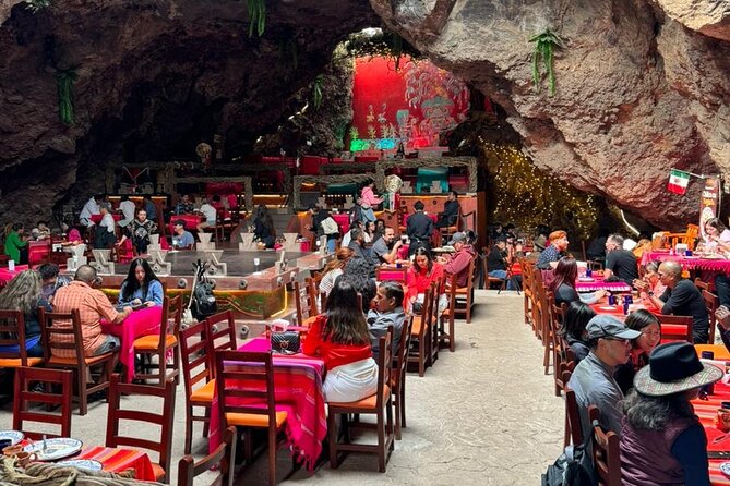 Balloon Flight + Breakfast in cave + Pick-up in Cdmx (Optional) - A near-5am start: CDMX pickup to the Teotihuacan balloon port