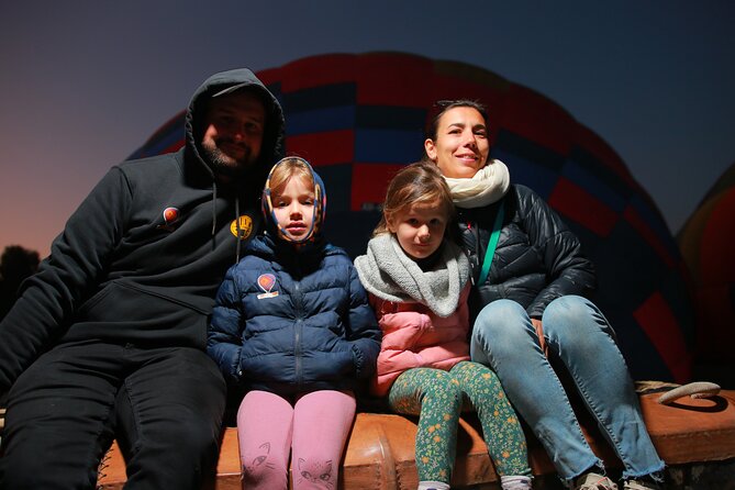 Balloon flight + Breakfast + Pyramids + Transportation (Optional) - Small group size: why max 20 people helps
