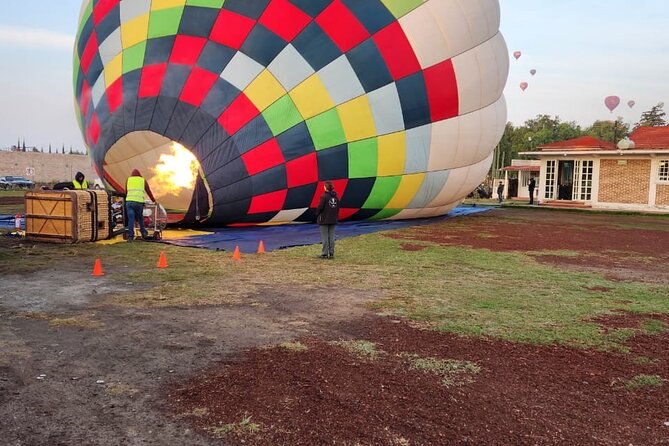 Balloon flight + Breakfast + Transportation from CDMX (SMALL GROUP) - Small-group comfort: transfers, organization, and photo help