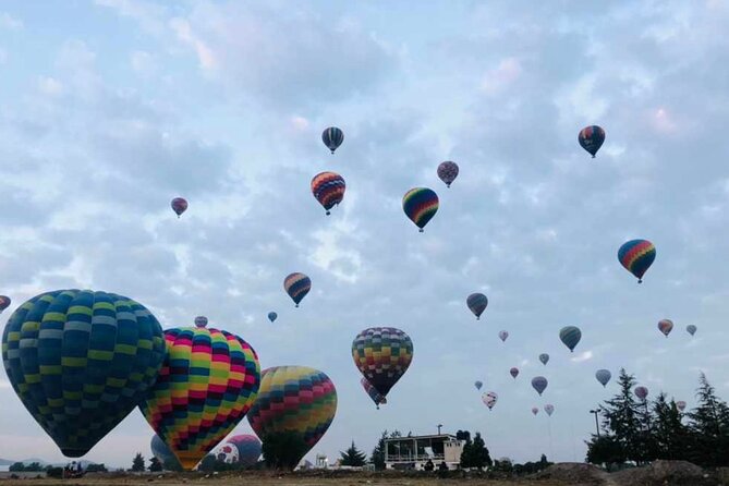 Balloon flight + Breakfast + Transportation from CDMX (SMALL GROUP) - 5:00 am pickup from CDMX: where you meet and how it runs