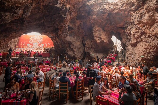 Balloon Flight + Cave Breakfast + Pick Up from CDMX or We Fly - Pickup from CDMX: where timing matters most