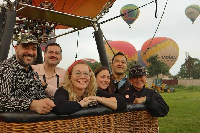 Balloon flight Teotihuacan, Breakfast in a cave Pick up in CDMX - Breakfast and games at Cine en la Cueva Teotihuacán
