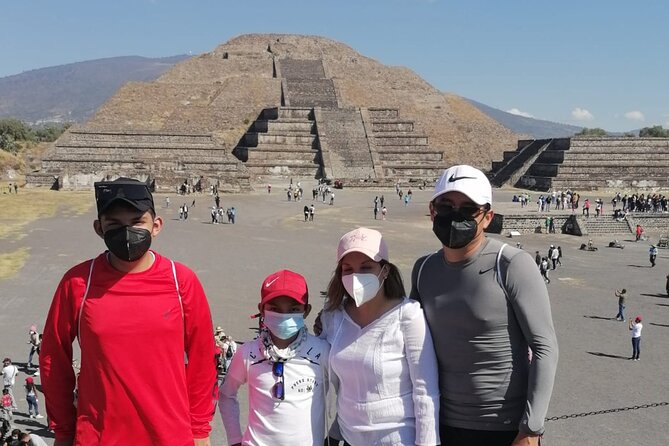 Balloon flight with or without Teotihuacan half day tour - Landing breakfast and the group vibe right after you touch down