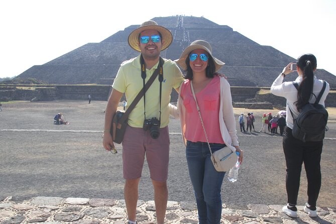 Balloon flight with or without Teotihuacan half day tour - Teotihuacán half-day: free time vs guided walk
