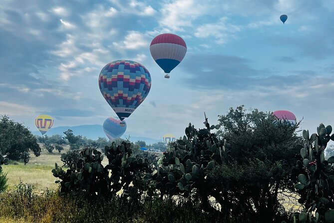 Balloon flight with private transportation and guided tour to Teotihuacán - Breakfast After Landing: Reset Your Body, Then Hit the Pyramids