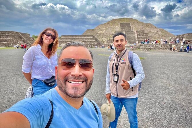 Balloon flight with pyramids tour and transportation from Mexico City - The early-morning reality: pickup timing and what to expect