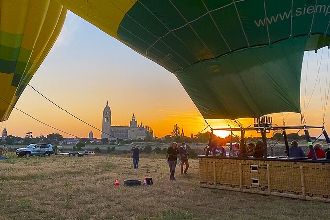 Balloon ride in Segovia with optional transportation from Madrid - Weather and Day-of Reality: The One Condition You Can’t Ignore