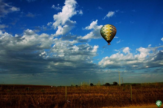 Balloon Ride with Complimentary Drink from Coruche - Where Your Balloon Day Starts in Coruche (and Why Timing Matters)