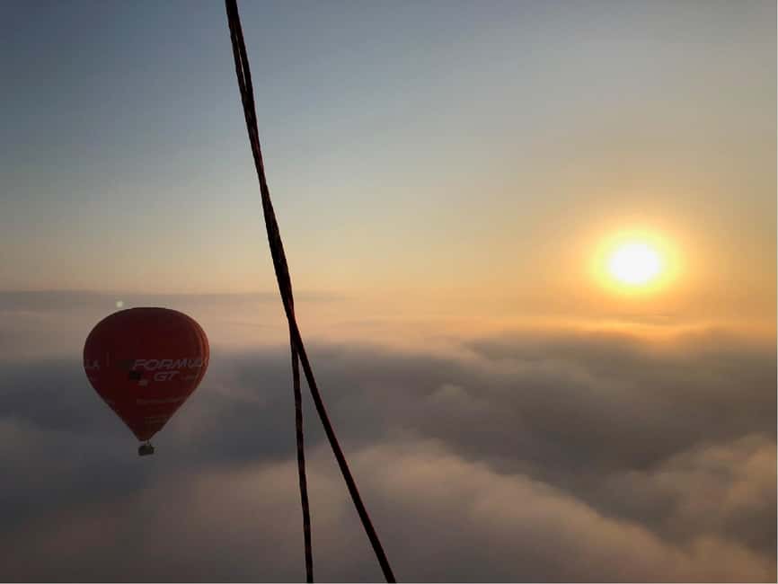 Barcelona: Pre-Pyrenees Hot Air Balloon Tour - Practical tips that help you get the best flight