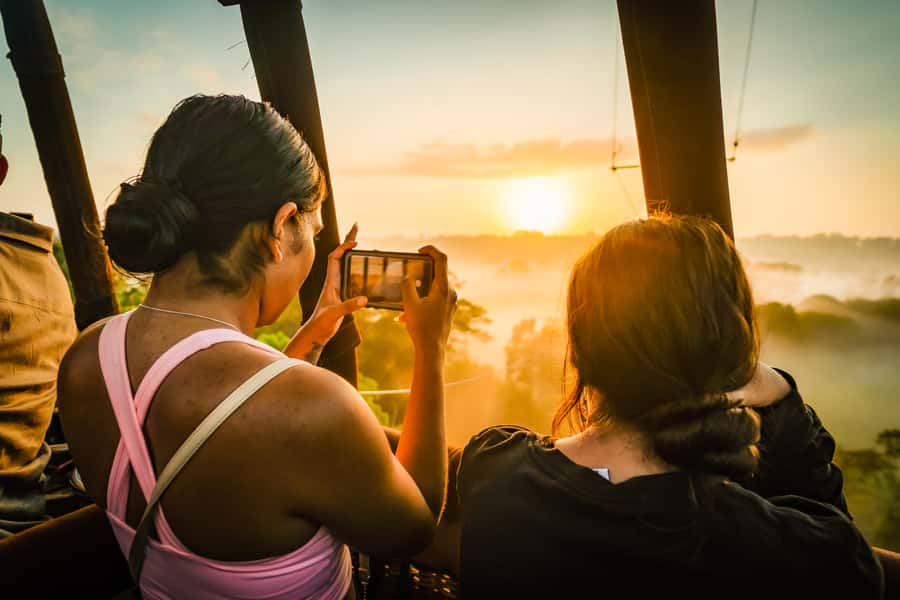 Byron Bay: Sunrise Hot Air Balloon Flight with Breakfast - Key highlights to look for