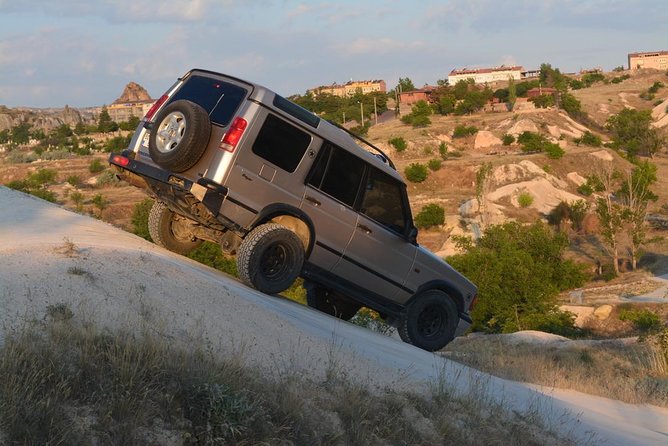 Cappadocia Jeep Safari with Hot Air Balloon Watch at Sunrise - Stop 2: Aydin Kiragan Tepesi for balloon density (and great photos)