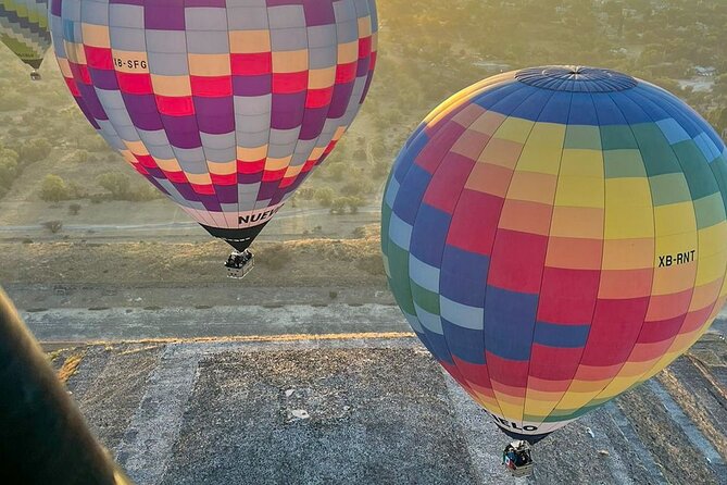 CDMX balloon flight, breakfast, pickup and visit to Teotihuacán - Breakfast, coffee/tea, and mezcal tasting: fueling your Teotihuacán day