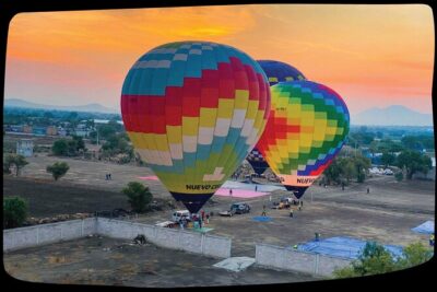 CDMX balloon flight, breakfast, pickup and visit to Teotihuacán - In the basket: what the small-group setup feels like