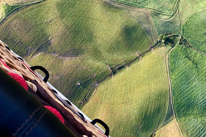 Exclusive Balloon Flight for 2 from Coruche - The champagne moment: a small ritual with big atmosphere