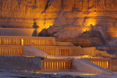Explore Luxor in 2 days by plane from Cairo with tours,balloon, felucca & Lunch. - Karnak Temple and Luxor Temple: two monuments that explain each other