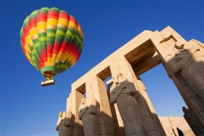 Full Day Tour from Marsa Alam to Luxor with Hot Air Balloon - Landing in Luxor: the short tea stop and the smooth handoff