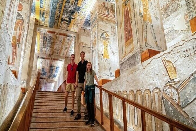 Full Day Tour from Marsa Alam to Luxor with Hot Air Balloon - Deir el-Medina (Valley of the Workers): the carvings that explain the people