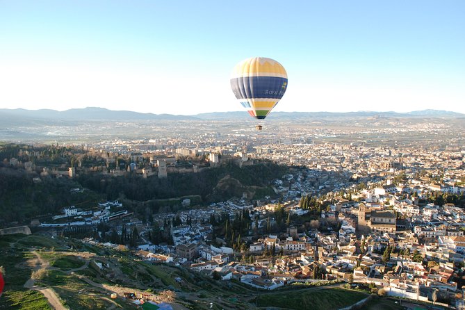 Granada Hot-Air Balloon Ride - Why Albaicín stories from the pilot make the flight feel personal