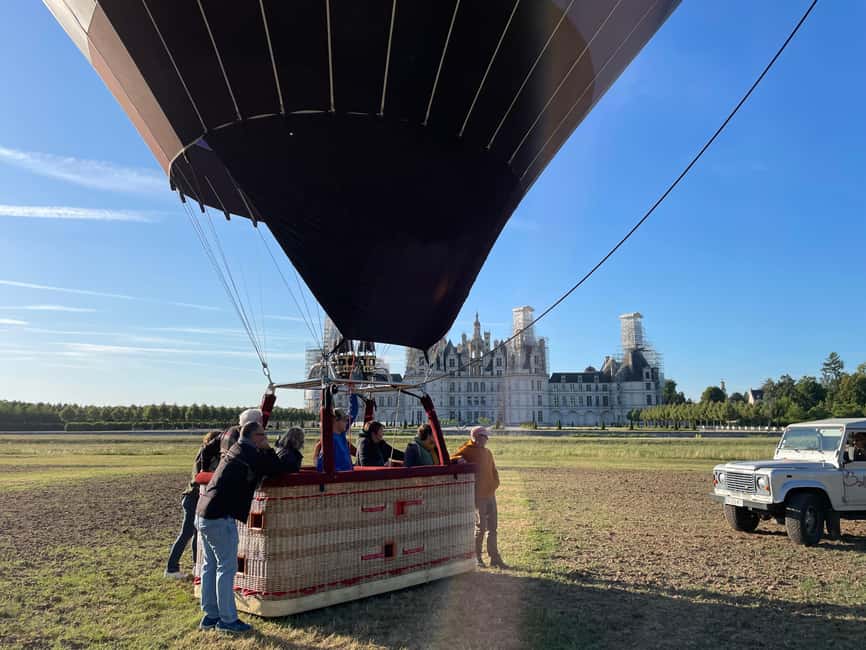 Hot air balloon flight: Flight over Sologne and castles - Should you book the Loire balloon flight over Sologne and castles?