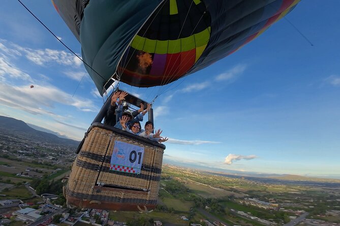 Hot air balloon flight in Teotihuacán + Breakfast in a Cave - Teotihuacán Pyramids Time: Up to 2 Hours, But Entrance Is Extra