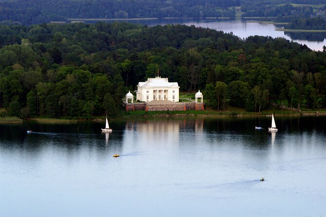 Hot Air Balloon Flight Over Trakai(transfer included) or Vilnius - The Trakai vs. Vilnius question: what you can expect