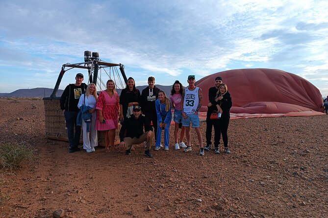 Hot air balloon flight to Marrakech in a small group. Breakfast - Group size: maximum 16, but you should expect real balloon logistics