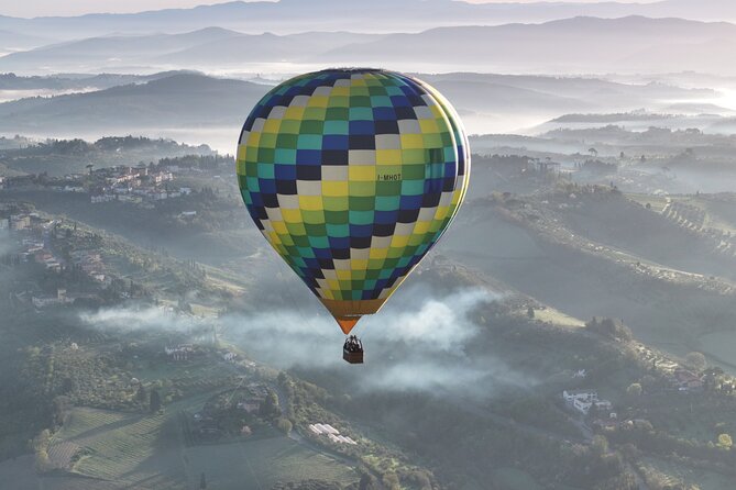Hot air balloon over the hills of Pienza, Montalcino and Val D'Orcia - Key points to know before you go