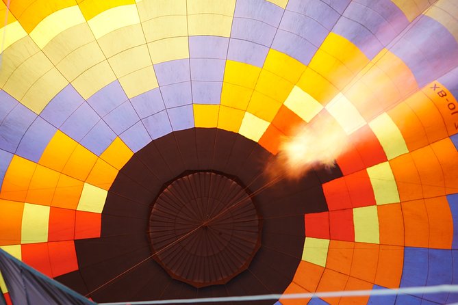 Hot Air Balloon Ride and Teotihuacan Pyramids Excursion - Bilingual guide help without crowd overload