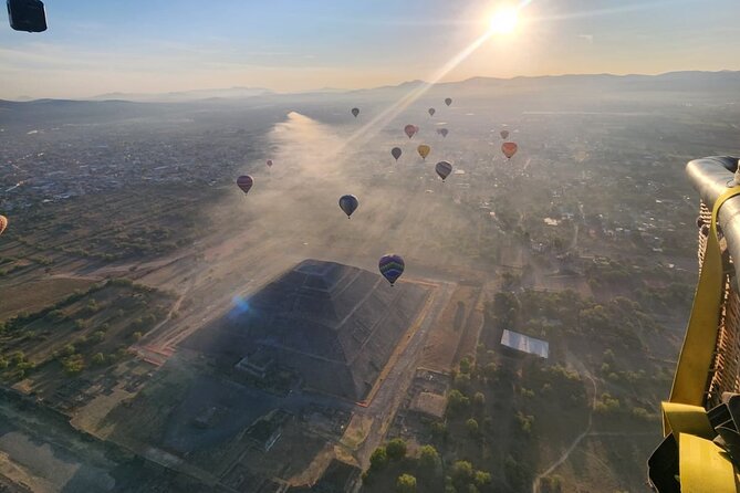 Hot air Balloon ride in Teotihuacan & breakfast in “La Gruta” - La Gruta Cave Breakfast: A Weirdly Memorable Part of the Day