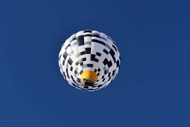 Hot-Air Balloon Ride over Aranjuez with Optional Transport from Madrid - Brunch, Cava, and the Keepsakes That Make It Memorable